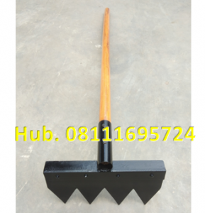 Garu Tajam - Alat Pemadam Kebakaran Hutan