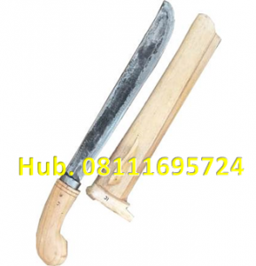 Golok atau Parang - Alat Pemadam Kebakaran Hutan